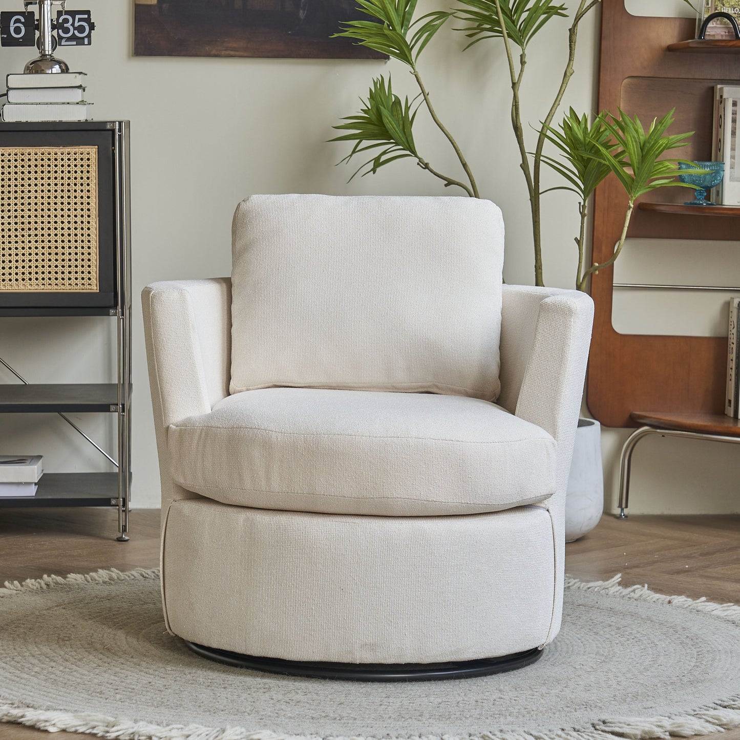 Rotating Bucket Chair – 360° Swivel Club Armchair (Beige)